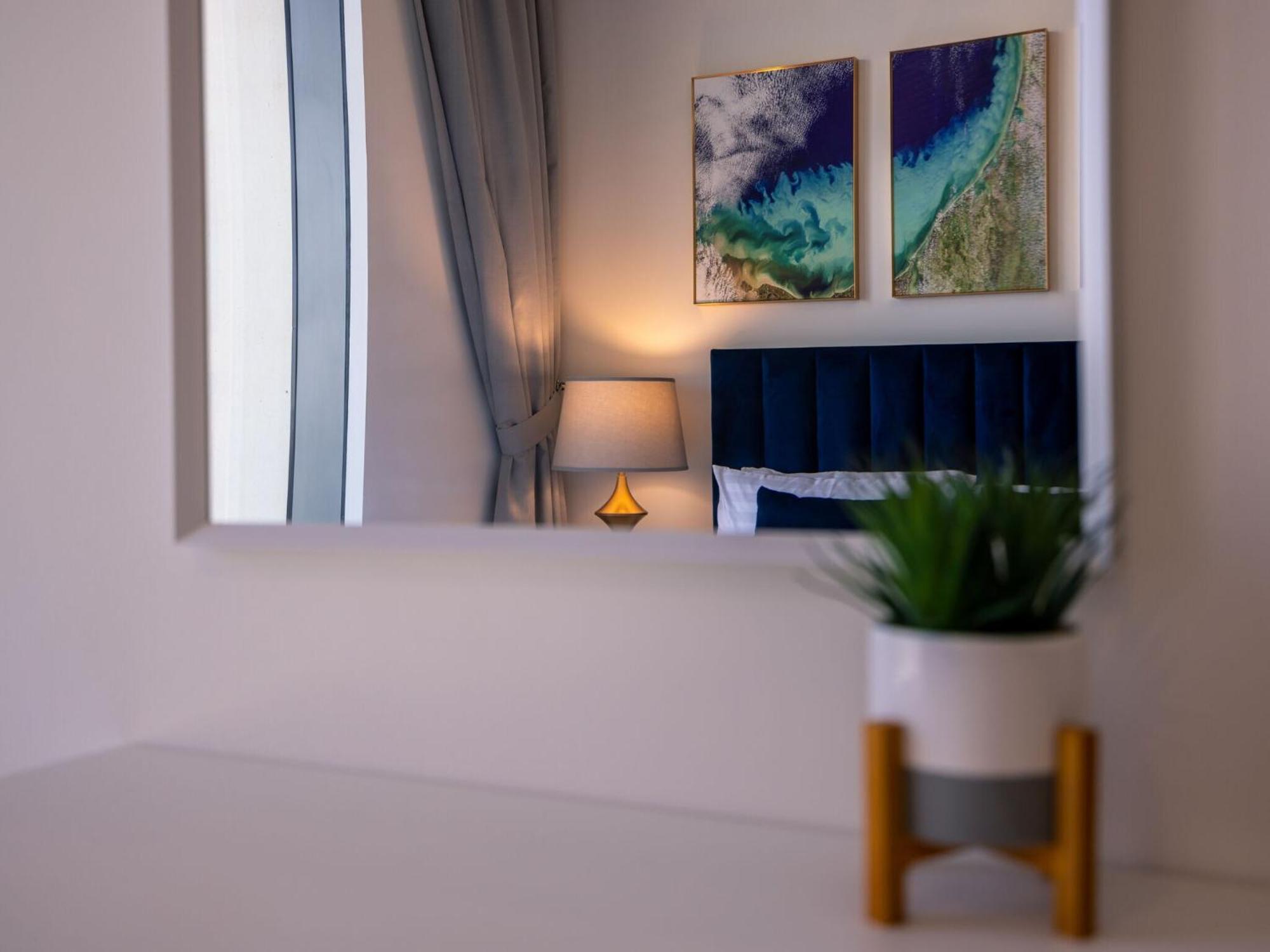 Luxurious Apartments Dubai Marina Views Pool Gym By Sojo Stay Kültér fotó